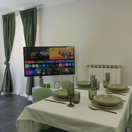 Borgovico Apartment